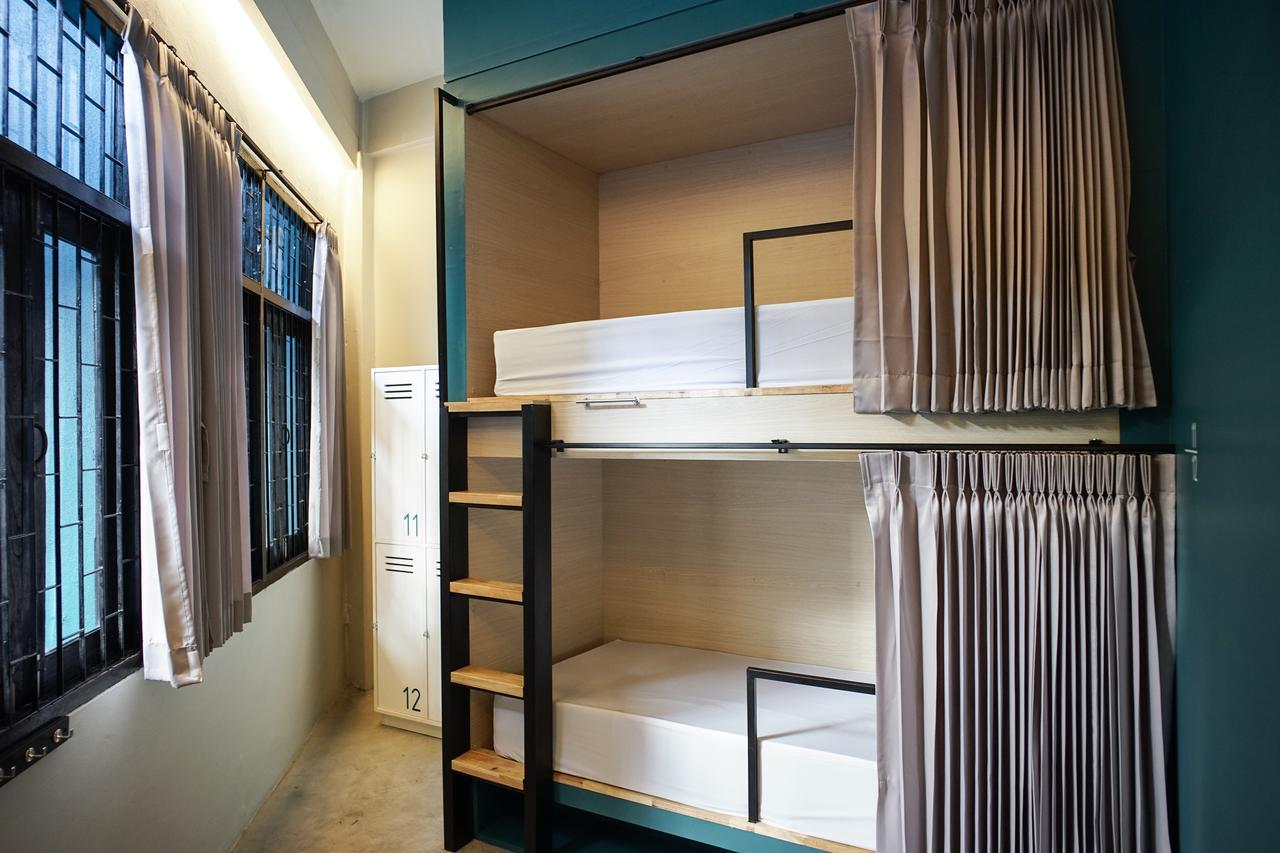 Bunny Burrow Hostel Bangkok Exterior foto